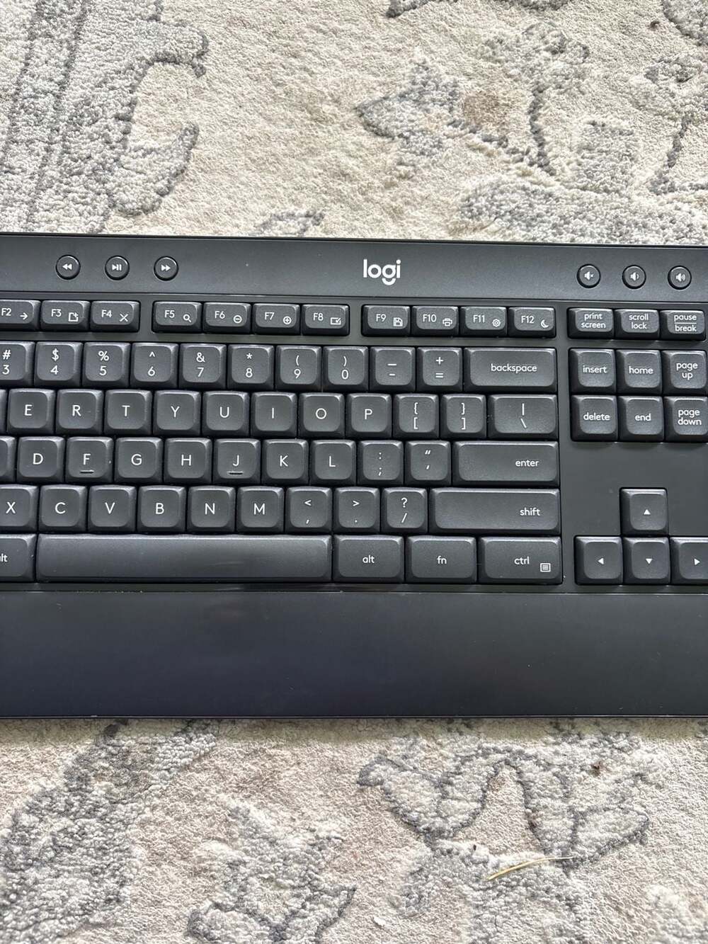 Logitech K540 Wireless Keyboard **Works/Tested** - Picture 3 of 6
